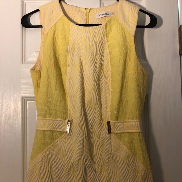 Calvin Klein yellow sheath dress - Picture 2 of 3